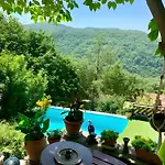 Du Bas - A La Rouquette Ferienhaus *